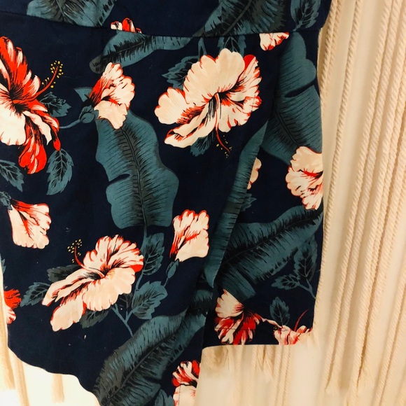 VICI Hibiscus Honey Romper - Picture 4 of 5